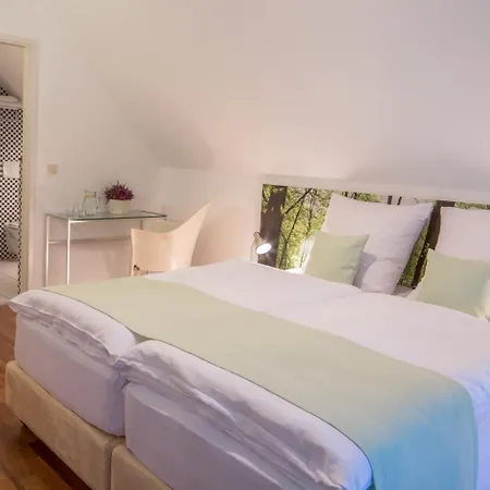 فندق Eurostrand Moseltal 4*